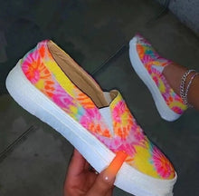 Load image into Gallery viewer, Tie Dye casual shoes
